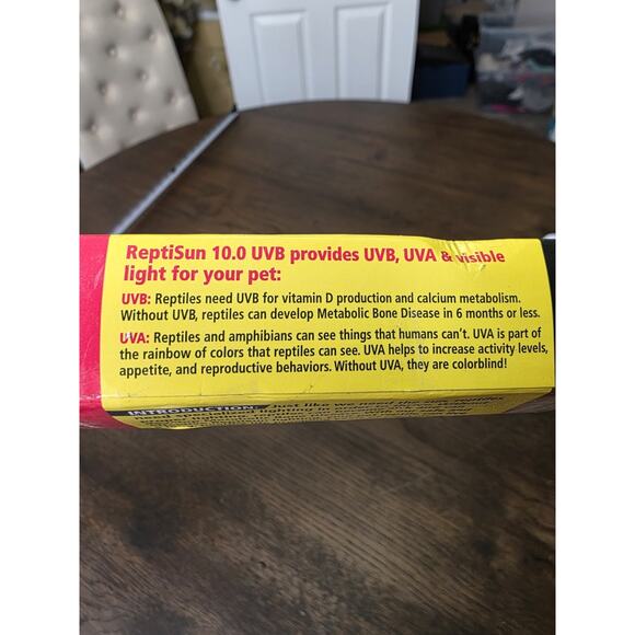 REPTISUN 10.0 UVB 18 Inch 457mm 15 watt T8 Reptile Lamp Ligth - Picture 10 of 14